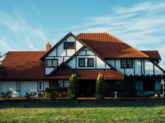 Enjoy The Feel Of Traditional Values By Bungalow House Plans!! Architecture Building Bungalow Daylight Exterior