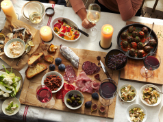 Parts Unknown Paraguay recap – Summary of Parts Unknown Paraguay A bunch of food sitting on a table