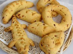 Semana Santa = Chipa Food on a plate