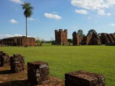 How to say “friend” in Paraguay A castle on top of a grass covered field